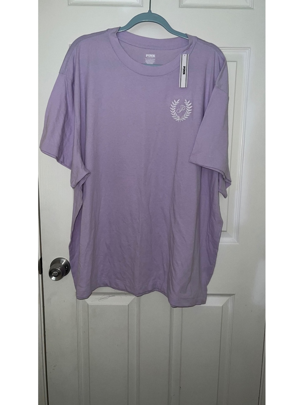 PINK Victoria's Secret Lavender Purple XXL T-Shirt with Laurel Wreath Logo